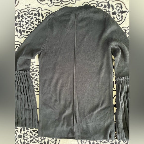 Banana Republic sweater - Picture 3 of 3